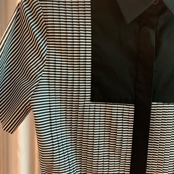 Gorgeous midi dress with pleating details. - Picture 4 of 8